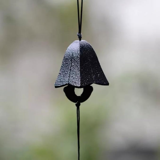 Japanese Lucky Traditional Wind Chimes for Outside, 1 pc Iwachu Cast Iron Bless Temple Wind Bell Memorial and Sympathy Small Wind Chimes for Good Luck Garden bell, Patio, Balcony(Gentian Flower