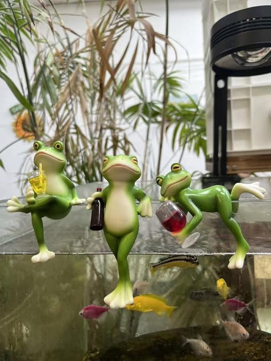 Cute Hanging Frog Garden Ornament – Relaxing Frogs Sculpture Outdoor Statue for Indoor Plant Pots or Garden Decoration,Outdoor Yard or Patio Decor.