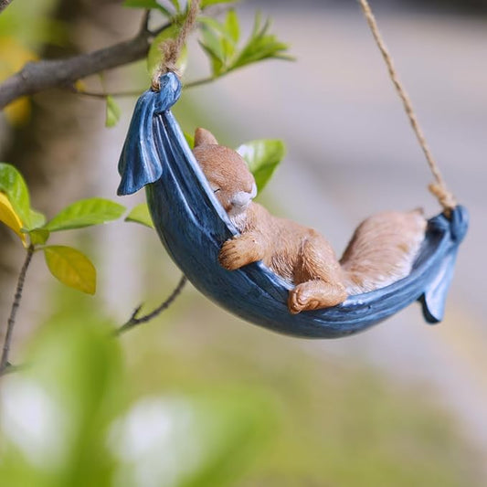 Squirrel Garden Décor Hanging Statue - Hanging on Tree Branch Squirrel Swing Statue Outdoor Garden Decoration Outdoor Gift Comes Statues with Rope and Hook 7.75 * 3.75 * 3.25 Inch
