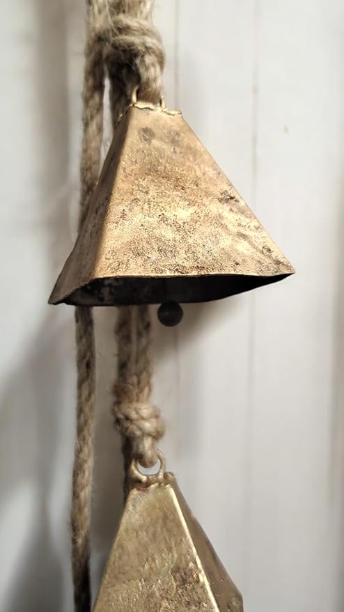 Rustic Iron 4 Vintage Shabby Chic Metal Barn Bells Windchime with Rope Relaxing Tranquil Wind Chimes, Country Style, Bohemian Theme Decor 45 cm (29" Inch, 1, 4 Windchime Bells)