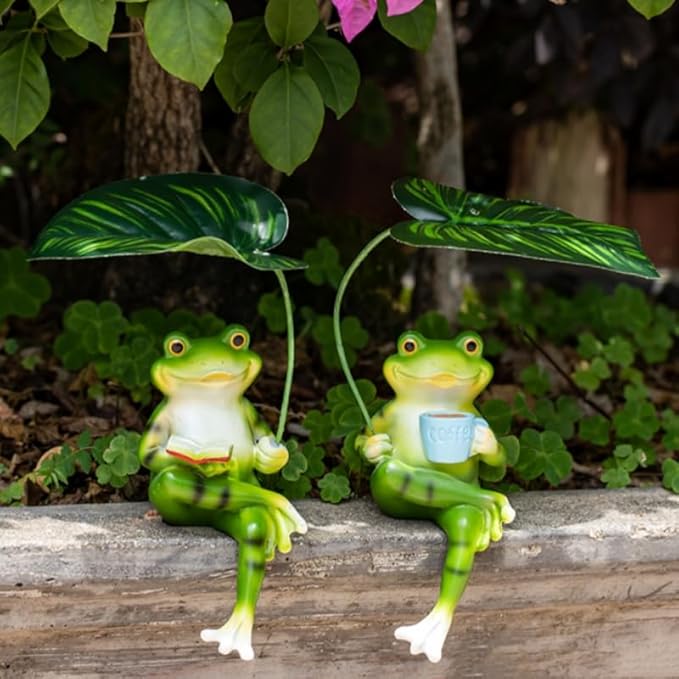 Adorable Animal Garden Statue with Umbrella - Charming Outdoor Decor for Yard, Patio, or Garden (Frog Read a Book)