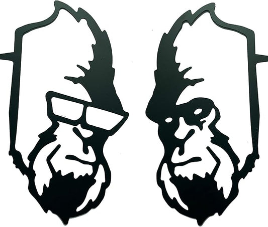 Peeping Bigfoot Metal Yard Art, Garden Branch Peeking Yeti Decor, Outdoor Metal Bigfoot Tree Hugger Decorations, Sasquatch Face for Outdoor Decorations, Set of 2