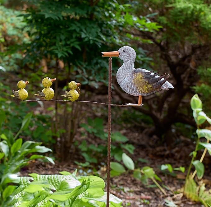 Red Carpet Studios Garden Art Balance Rocker Metal Garden Stake Yard Décor, 49” Tall, Grey Mother Duck with Yellow Ducklings