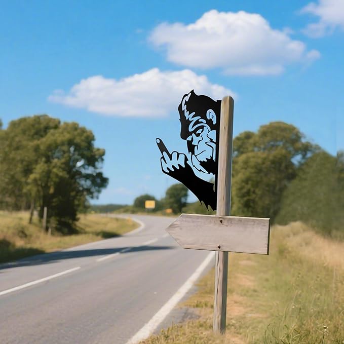 Bigfoot Middle Finger Metal Yard Sign – Funny Prank Decor, Peeking Sasquatch Tree Silhouette Outline, Peeping Wall Decoration