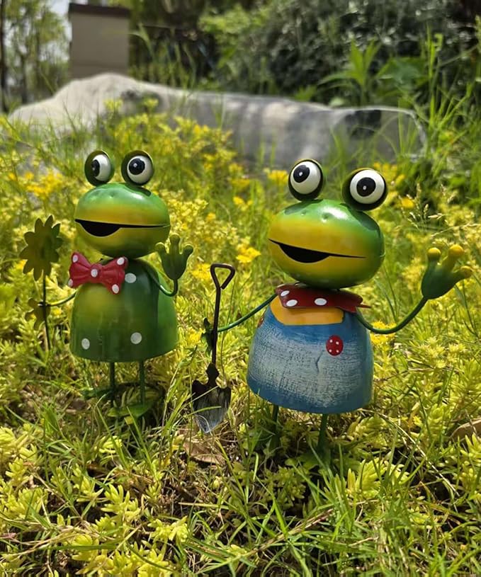 Metal Yard Art Garden Decor Statue Outdoor & Indoor Blue Frog Sculpture for Patio, Lawn, Yard, Porch, Potted Plant, Home Decor, Rustproof Vibrant & Lifelike Design
