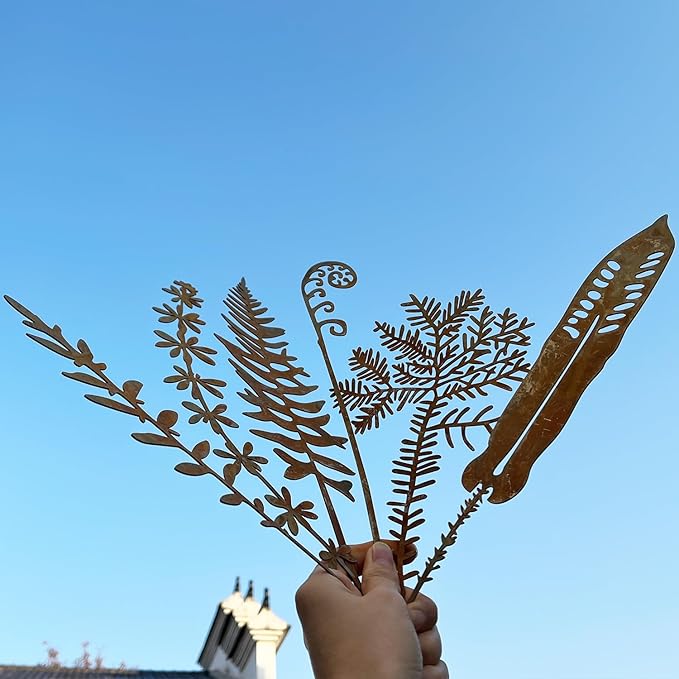 Metal Flowers for Outside,Flower Bed Decor Rusty Plant Stakes,Rusty Fern Art for Outdoor,Garden Stakes Decorative,Plant Decorations for Pots,Metal Fern Garden Sculptures and Yard Art, Lawn Ornaments