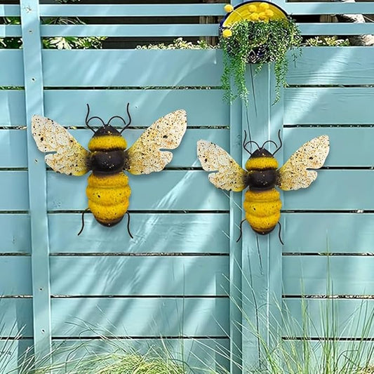 Metal Bee for Garden Decor,Indoor Hanging Wall Decorations,Iron Art Wall Decoration,Outdoor Patio Lawn Yard Backyard Decor,Bee Statue Gift for Gardening Enthusiasts