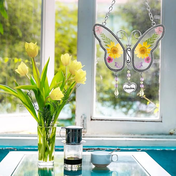 Butterfly Suncatcher Wind Chime with Embossed Colorful Flower Wings, for Mom Butterfly Glass Wind Chime with Hook and Metal Heart Hang Tag, Birthday Gift for Mom's Grandmother (Yellow Grandma)