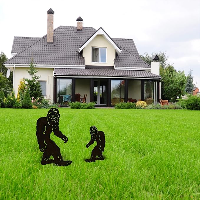 TT & MM Bigfoot Yard Decor Metal Garden Stakes,Set of 2 Big Foot Sasquatch Gifts for Men/Women,Outdoor Bigfoot Silhouette Statues for Yard Art,Patio,Lawn - 15.7”H x 8.3”W & 7.8”H x 4.1”W