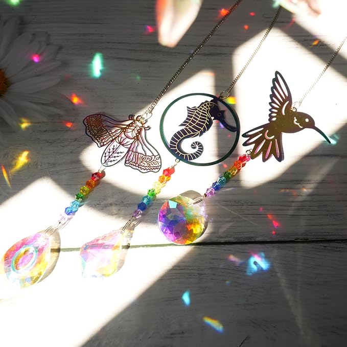 Crystal Suncatchers with Prisms Hanging Window Sun Catcher Decor Indoor Rainbow Maker Ornament Hummingbird Butterfly Prism Suncatchers Gift, Animal Sun Catchers Pack of 5