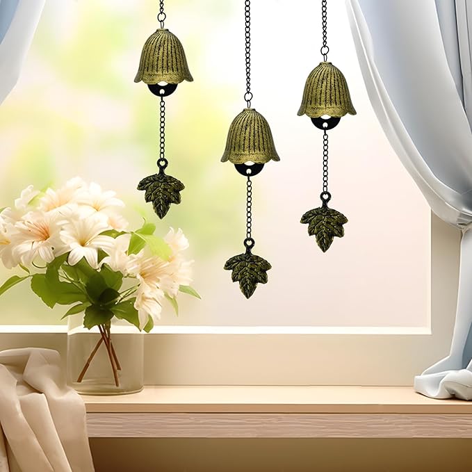 MrMrKura Japanese Leaf Wind Chimes, Small Wind Bell Pendent for Outside Hanging Cast Iron Wind Chime Ornament for Bless Garden Backyard Home Decor (Bronze)