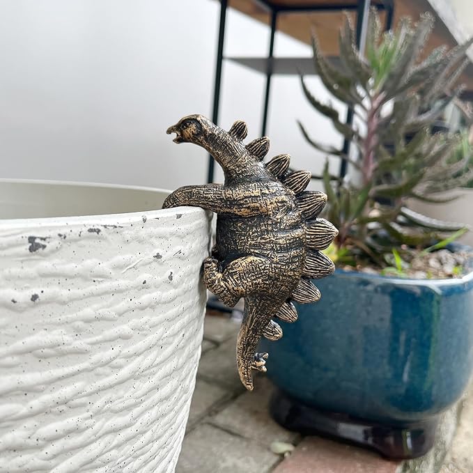 Miniature Stegosaurus Figurines Plant Decorations for Pots,Vintage Resin Hanging Stegosaurus Statue Planter Pot Hugger,Cute Climbing Dinosaur Flower Pot Hanger,Funny Garden Decor Outdoor Yard Gifts