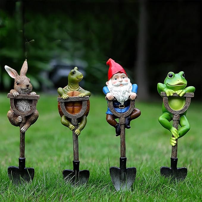 Outdoor Resin Garden Statue with Shovel, Handcrafted Frog Dwarf Rabbit Turtle Figurines for Lawn Decor, Weather-Resistant Yard Sculpture Art, Garden Ornament for Patio Lawn Landscape (Light Green)