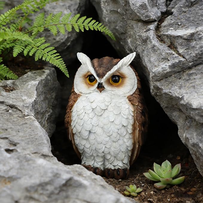 Owl Statue Garden Decor, Resin Waterproof Halloween Indoor Outdoor Lawn Yard Patio Office Living Room Decoration Gifts for Mom Women (8.3 Inch)