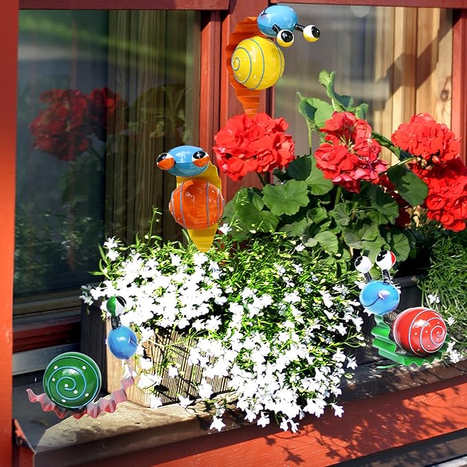 Cruis Cuka Metal Yard Art Cute Snails Garden Decor for Outside Lawn Ornaments Patio Outdoor Decorations - Set of 4(Yellow,Orange,Green,Red)