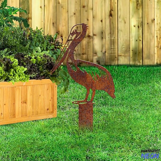 Metal Bird Garden Statue, Heavy-Duty Outdoor Yard Art with Rustic Charm, Elegant Wildlife Sculpture for Patio, Courtyard & Landscapes, Weather-Resistant Iron Decor with Intricate Detailing