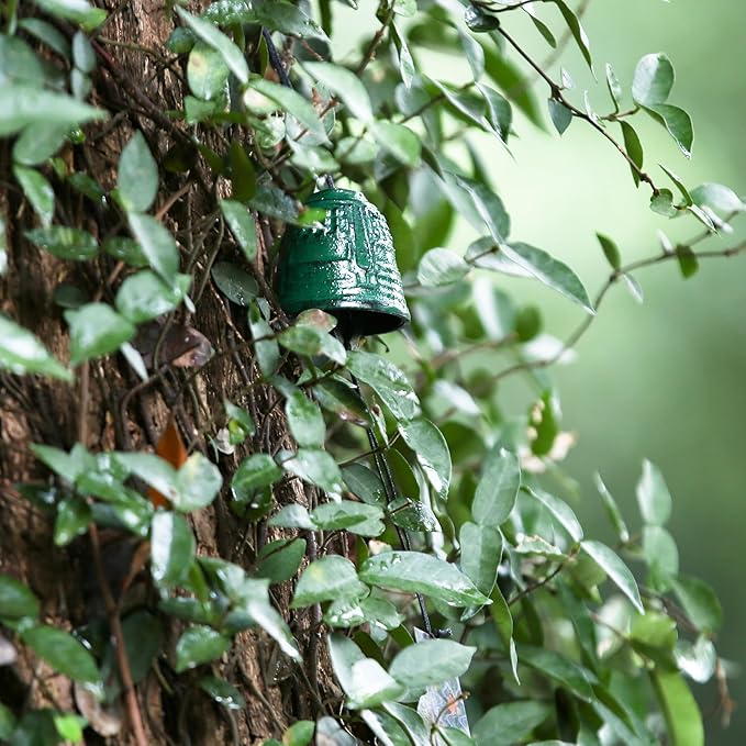 Japanese Wind Chime Cast-Iron Outdoor Ornament for Garden, Patio & Balcony, Hanging Metal Wind-Bell Decoration Gift, Blessing Pendant Windchimes & PVC Wind-Catcher, Green Bell