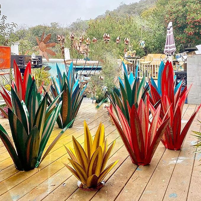 Juesi Metal Yard Art - Metal Agave Plants for Outdoors, Garden Sculpture Metal Arts for Yard Lawn Patio (10.6" X 2.5", Pink)