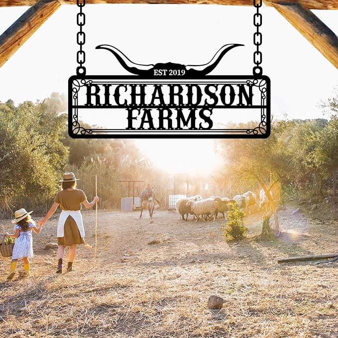 Personalized Metal Farm Sign, Customized Family Name Ranch Sign, Large Last Name Sign for Farmhouse Decoration, Outdoor Farm Wall Art, Welcome Sign, Entrance Gate Sign, Farm Lovers Gift, Garden Decor