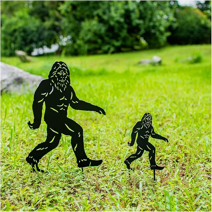 15.8 inch Bigfoot Metal Outdoor Decor Big Foot Sasquatch Gifts for Men Dad Women Bigfoot Silhouette Statues for Outside, Patio, Lawn, Yard Art, Forests, Yard Display, Garden Decorations