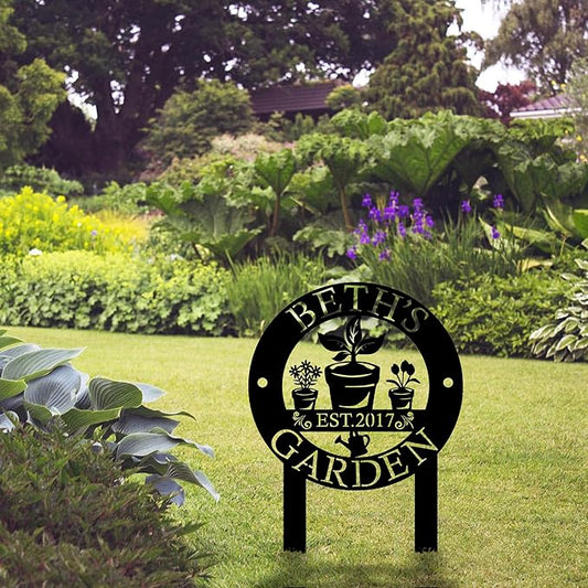 Personalized Metal Garden Sign with Stakes, Custom Garden Name Sign for Outdoor, Patio Decorations, Yard Sign, Custom Lawn Decor, Gift for Mom, Large Gardener Family Name Sign, Housewarming Gift