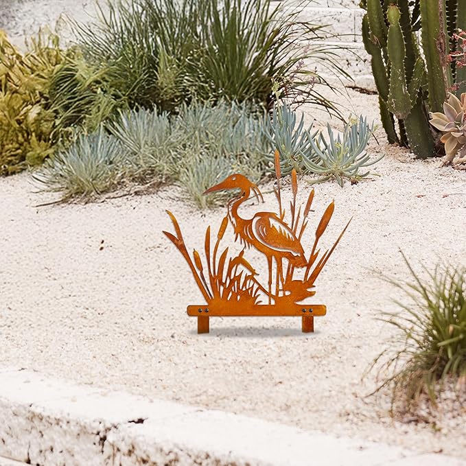 Rusty Heron Statues Outdoor – Metal Heron Statue for Garden Decor, Unique Outdoor Decor for Lawn & Patio Yard Porch Backyard Outdoor Decor
