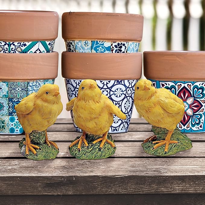 Design Toscano QM12335 Hatching Chicks, Baby Chicken Statues,Full Color