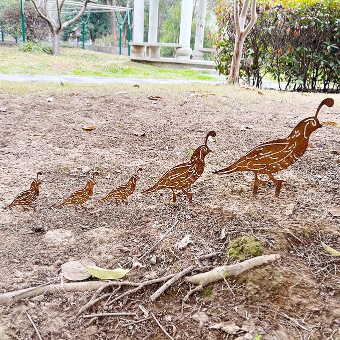 5PCS Rusty Quail Family Decorative Garden Stakes, Metal Birds Yard Decor, Bird Lover Gifts for Women Mom Grandma Wife, Metal Birds Statues Garden Sculptures and Yard Art, Patio, Lawn Ornaments