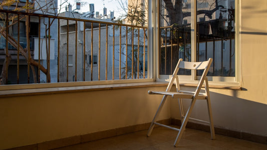 Best Solar Balcony Lanterns for a Cozy Apartment Balcony: A Practical Buyer’s Guide