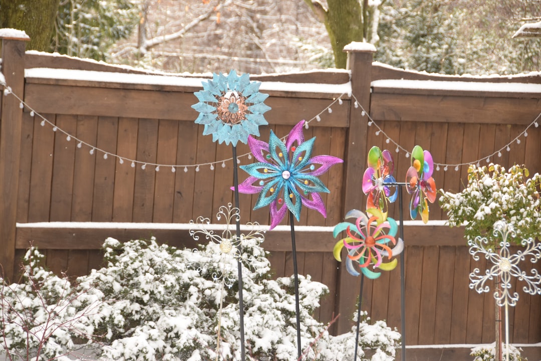 Transform Your Backyard into a Creative Oasis with These DIY Outdoor Wall Art Ideas