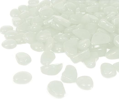 2.4Lbs 550 Pcs Glow in The Dark Stones Garden Pebbles Rocks Indoor Outdoor Decor Luminous Stone for Walkways Driveway Yard Grass Fish Tank(White in Daytime, Blue in Night)