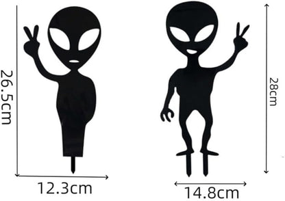 Metal Cute Alien Garden Metal Stakes,Hollow Garden Animal Ant Garden Stake Accessories and Lawn Ornaments Gardening Stakes for Decoration (Alien B)