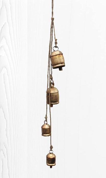 Mango Gifts Vintage Rustic Cow Bells Hanging Chimes with Jute Rope, Tranquil Wind Chimes for Garden Outdoor and Patio, Country Style Boho Theme Home Decor (MGT23)