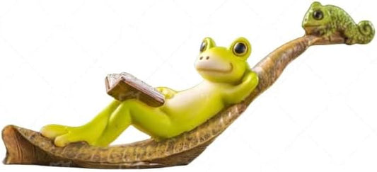Garden Decor Frog Outdoor Statue Figurines Funny Cute Animal Sculptures Porch Outside Decorations for Yard Lawn Patio Ornaments (D)