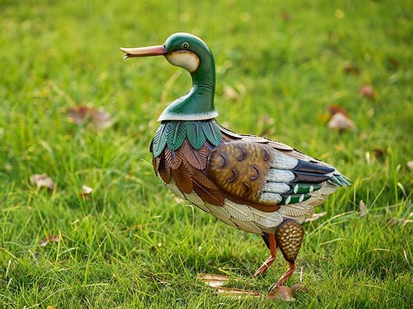 TERESA'S COLLECTIONS Garden Decor for Outside, Metal Mallard Duck Decorations for Outdoor Decor, 16 inch Duck Decoys Animal Outdoor Statues for Yard Patio Lawn Pool Porch Backyard