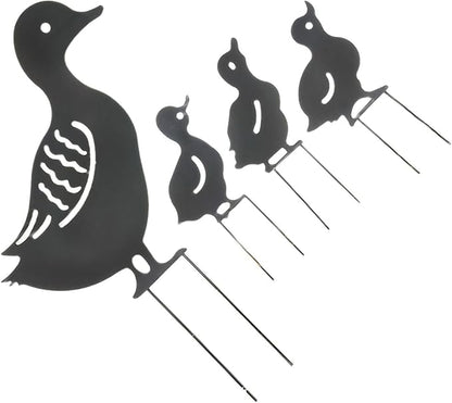 Iron Garden Ornament Wrought Metal Family Decor for Outdoor Lawn and Backyard Landscaping