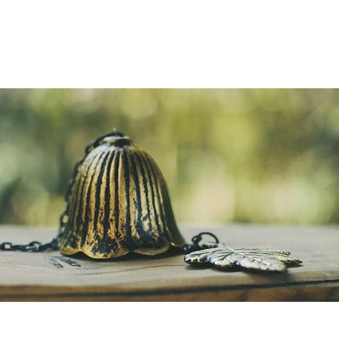 Japanese Traditional Lucky Small Wind Chimes for Outside, Maple Leaf Iwachu Cast Iron Bless Temple Wind Bell Memorial and Sympathy Leaf Wind Chimes Indoor Garden Bell, Patio, Balcony