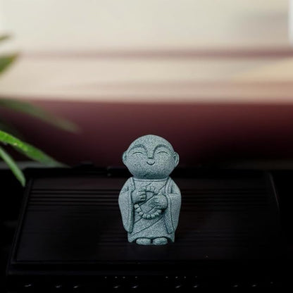 Mini Monk Buddha Statue Sandstone Statues Zen Monk Praying Statue Sculptures for Wealth Good Luck Feng Shui Decor Home Fish Tank Aquarium Garden (Style 11)