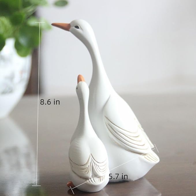 ZEshops Lifelike Mother Duck and Ducklings Resin Statue for Patio Yard Decoration - Durable and Hand-Drawn Sculpture (Extra Large Size (22cm x 14.5cm))