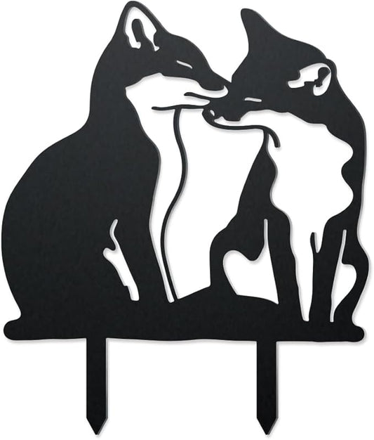 WADORN Adorable Fox Metal Outdoor Statues Silhouette, Fox Metal Decorative Garden Stakes Funny Animal Silhouette Ornament Gift Fox Outdoor Decoration for Garden Backyard Patio Lawn Outdoor Ornaments