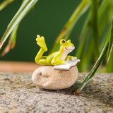Garden Decor Frog Outdoor Statue Figurines Funny Cute Animal Sculptures Porch Outside Decorations for Yard Lawn Patio Ornaments (E)