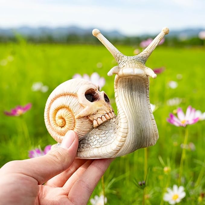Skull Snail Garden Statues Halloween Skull Snail Sculpture Gothic Skull Decor Interesting Desktop Resin Craft Ornaments for Home Outdoor Office Decor,White