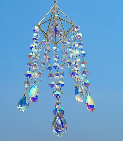 Crystal Wind Chime Light Catcher Suitable for Window Hanging Suitable for Home Indoor and Outdoor Garden Decoration Light Catcher (Small)