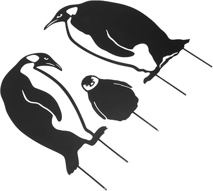 Metal Penguin Family Garden Decors, Iron Art Animals Garden Decoration Metal Yard Art Birds Animals Garden Stakes Decorative Stake Lawn Ornaments