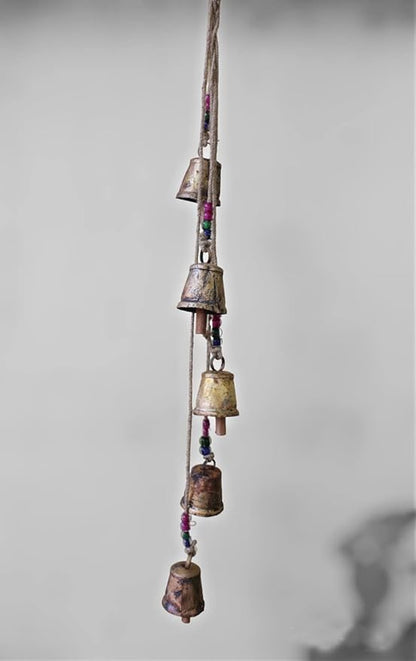 Mango Gifts Shabby Chci Rustic Vintage Cow Bells Hanging Chimes with Rope and Glass Beads Tranquil Wind Chimes for Garden Outdoor and Patio Decoration (MGT25)