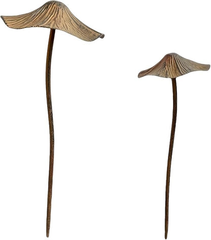 Iron Mushroom Statue Stake,Outdoor Statue Metal Mushroom Garden Stakes,Flower Pot Decoration,for Patio, Lawns, Yard Mushroom Stakes Plant Decorations