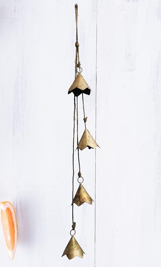 Mango Gifts Rustic Cow Bells Hanging Wind Chime with Jute Rope – Vintage Iron Hanging Bell Windchime for Patio Garden Outdoor Decor, Tranquil Garden Chimes with Boho Style 36 Inch (MGT26)