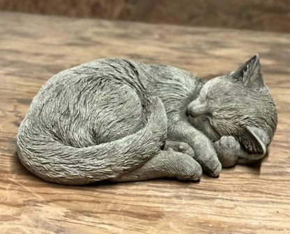 Laying Kitty Resting Cat Statue Pet Memorial Sleeping Cat Stone Cat Garden Ornament Backyard Decor
