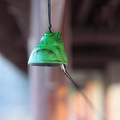 Japanese Bless Small Wind Chimes Outdoor, Iwachu Cast Iron Lucky Temple Wind Bell Memorial Wind Chimes for Outside Good Luck for Garden, Patio, Balcony Green Frog