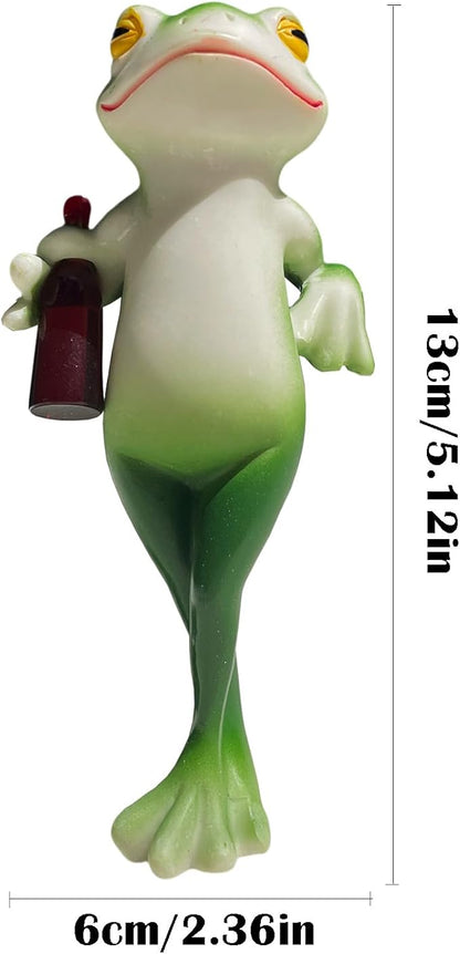 Funny Drinking Frog Statue Flower Pot Hugger Resin Hanging Frog Figurine Planter Pot Decorations for Home Garden Fence Balcony Patio Lawn Yard Ornaments (Holding Wine Bottle)